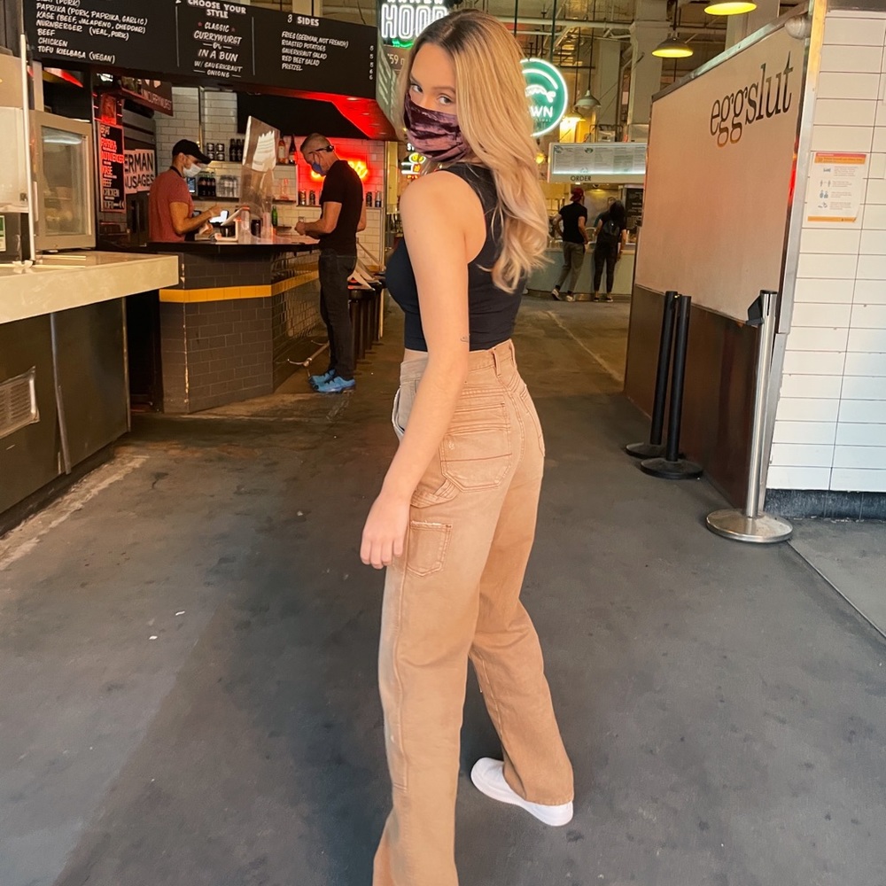 Meet your Posher, Mya